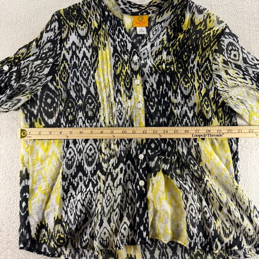 Ruby Rd Petite Button Up Top Womens PXL Black Yellow Ikat Print Exc Short Slv